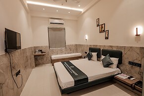 Hotel Gold Palace Inn