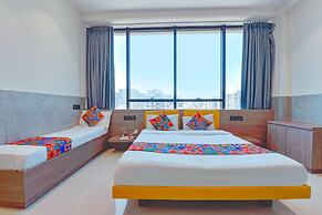 Hotel Gold Palace Inn