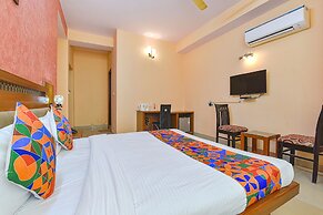 Fabhotel Royal Residency