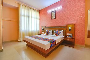 Fabhotel Royal Residency