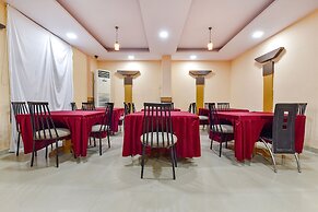 Fabhotel Royal Residency