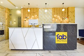 FabHotel Prime AV Royale