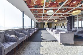 FabHotel Prime AV Royale