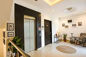 FabHotel Velvet Suites