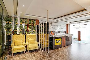 Fabhotel Grace Inn