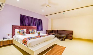 FabHotel Pentagon Next