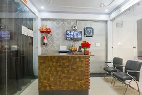 Fabhotel Triveni