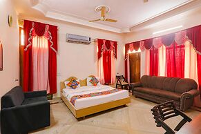 Fabhotel Raka Inn