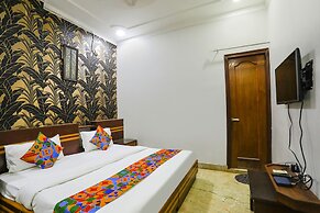Fabhotel Raka Inn