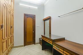 Fabhotel Raka Inn