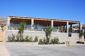 Helios Beach Hotel & Bungalows