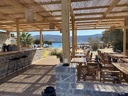 Helios Beach Hotel & Bungalows