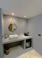 Helios Beach Hotel & Bungalows