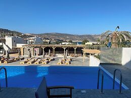 Helios Beach Hotel & Bungalows