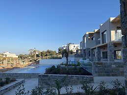 Helios Beach Hotel & Bungalows