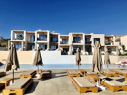 Helios Beach Hotel & Bungalows