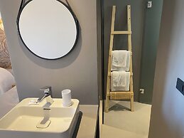 Helios Beach Hotel & Bungalows