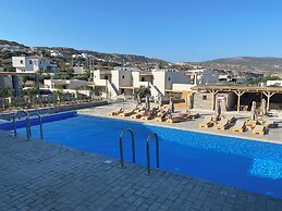 Helios Beach Hotel & Bungalows