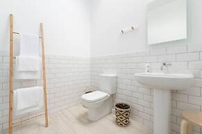 Simple Coastal Luxury Near Southwold Sleeps 10