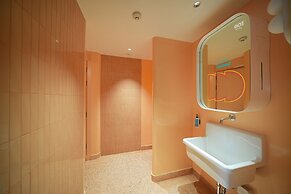 GO Hotel Ban Chang Robinson Lifestyle