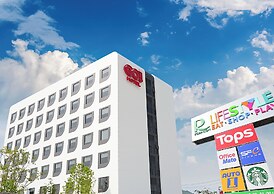 GO Hotel Ban Chang Robinson Lifestyle