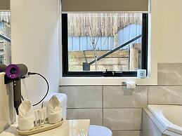 Arthurs Holiday Villa