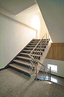 Roomshala 031 Silver Crown Sector 23