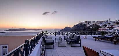 Firalia, Casa In Rock Suites