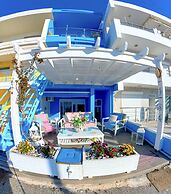 Beach Shack Studio s&l