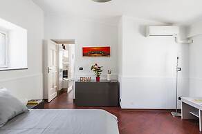 City Cottage With Garden and Pool by Wonderful Italy