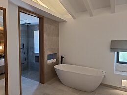 Treurer Olive Grove & Grand House - Adults Only