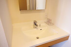 Floral Higashishinsaibashi Hotel