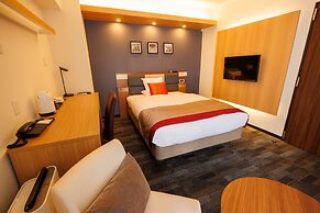 Floral Higashishinsaibashi Hotel