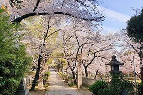 Floral Higashishinsaibashi Hotel