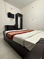 Roomshala 032 Silver Key Sector 9