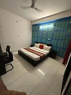 Roomshala 032 Silver Key Sector 9