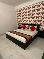 Roomshala 032 Silver Key Sector 9