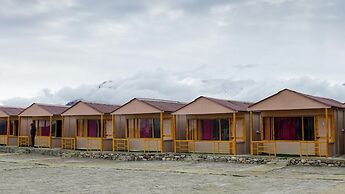 Pangong Sunrise Cottage & Resort