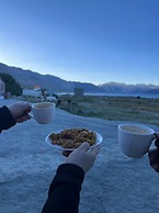 Pangong Sunrise Cottage & Resort