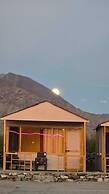 Pangong Sunrise Cottage & Resort