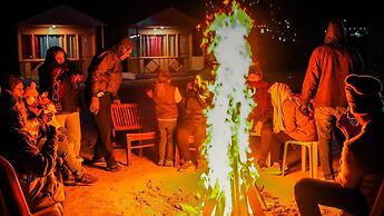 Pangong Sunrise Cottage & Resort