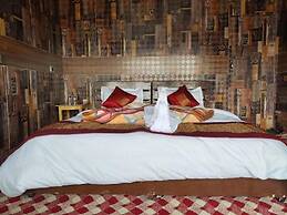 Pangong Sunrise Cottage & Resort