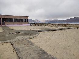 Pangong Sunrise Cottage & Resort