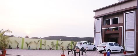 Hotel Krishna Manu Palace