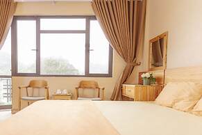 Republic Hostel Cat Ba