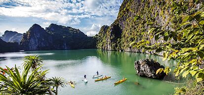 Republic Hostel Cat Ba