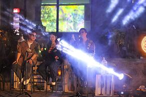 Republic Hostel Cat Ba