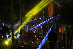 Republic Hostel Cat Ba