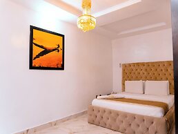 247 Luxury Hotel
