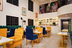 247 Luxury Hotel